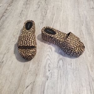 Pull & Bear slip on platform sandals espadrilles size 8 bohemian garden